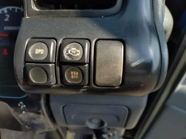 いすゞ エルフ PB-NKR81AN(2WD)の写真14