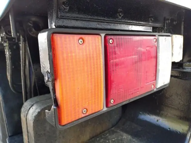 いすゞ エルフ PB-NKR81AN(2WD)の写真22