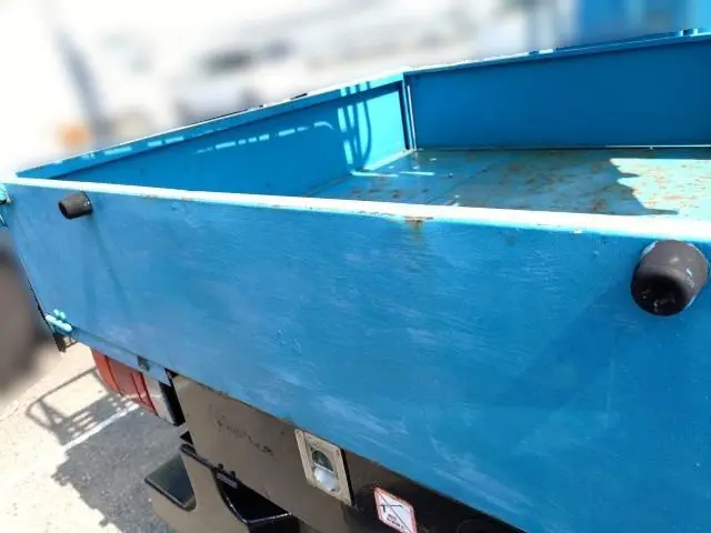 いすゞ エルフ PB-NKR81AN(2WD)の写真24