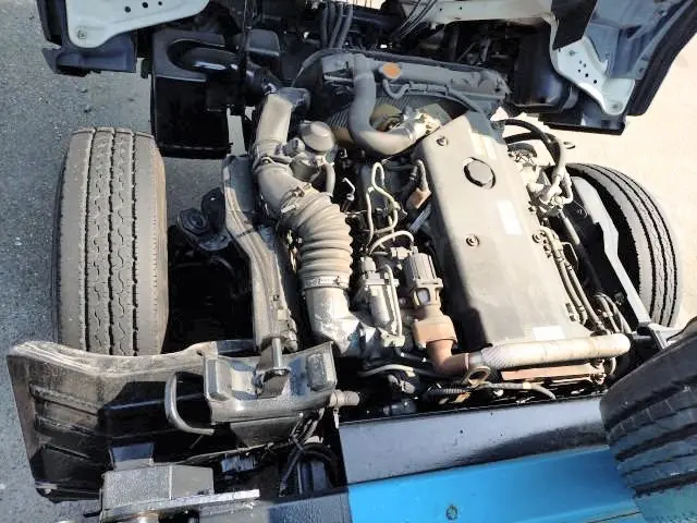 いすゞ エルフ PB-NKR81AN(2WD)の写真32