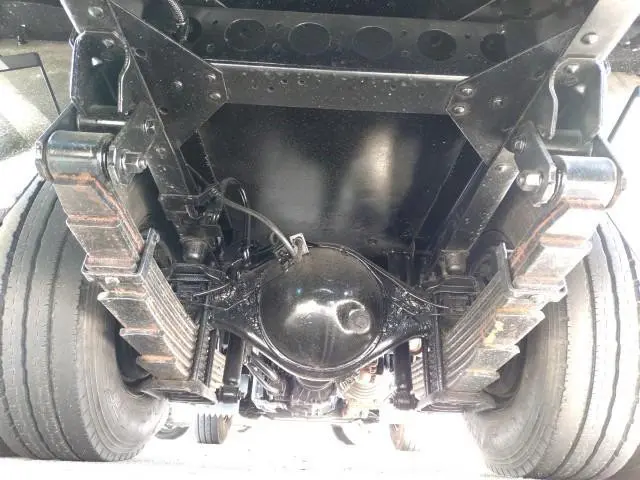 いすゞ エルフ PB-NKR81AN(2WD)の写真35