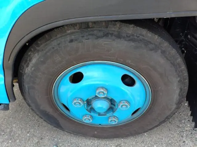 いすゞ エルフ PB-NKR81AN(2WD)の写真46