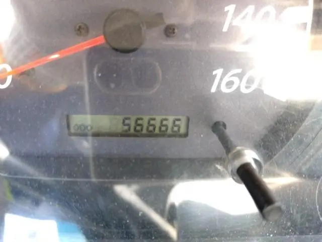 いすゞ エルフ PB-NKR81AN(2WD)の写真10