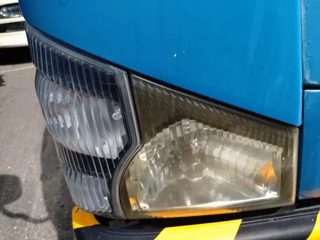 いすゞ エルフ PB-NKR81AN(2WD)の写真19