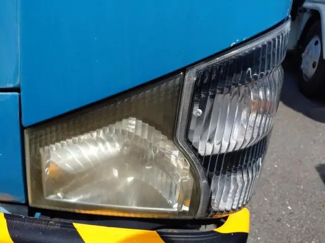いすゞ エルフ PB-NKR81AN(2WD)の写真22