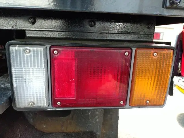 いすゞ エルフ PB-NKR81AN(2WD)の写真25