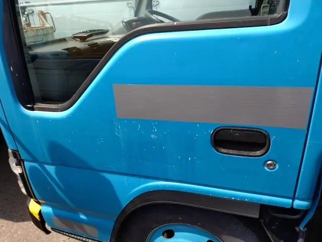 いすゞ エルフ PB-NKR81AN(2WD)の写真27