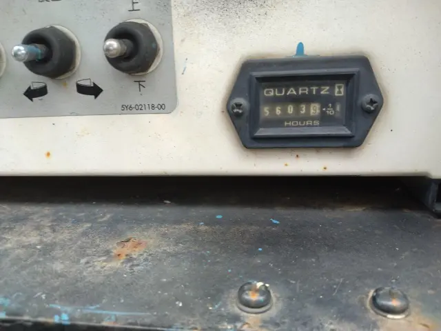 いすゞ エルフ PB-NKR81AN(2WD)の写真29