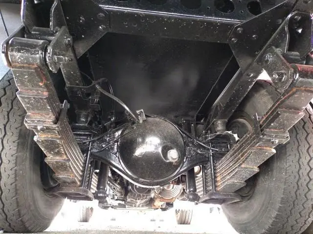いすゞ エルフ PB-NKR81AN(2WD)の写真37