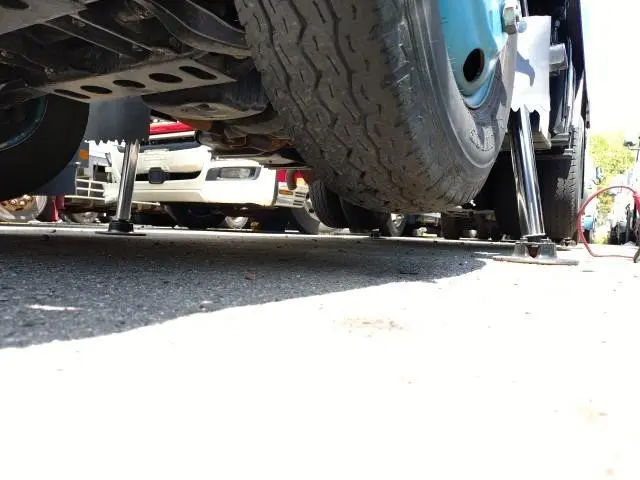 いすゞ エルフ PB-NKR81AN(2WD)の写真39