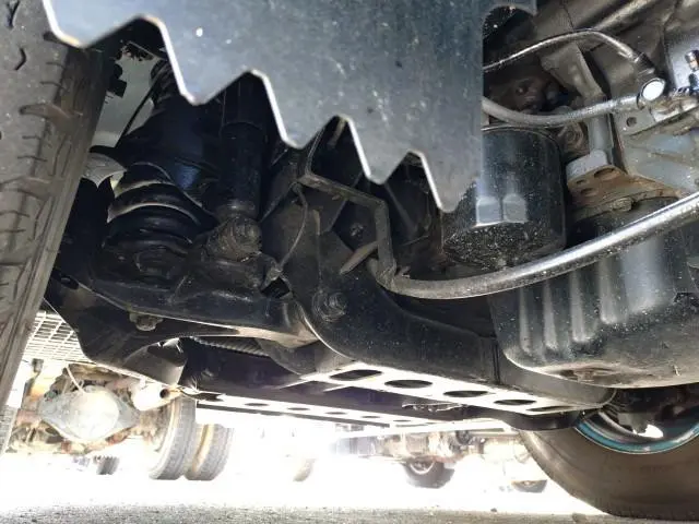 いすゞ エルフ PB-NKR81AN(2WD)の写真40