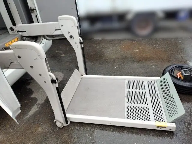 トヨタ コースター KK-HZB50(2WD)の写真31