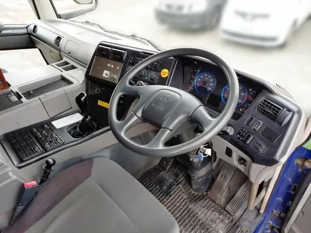 三菱 スーパーグレート QKG-FV60VX(2WD)の写真15