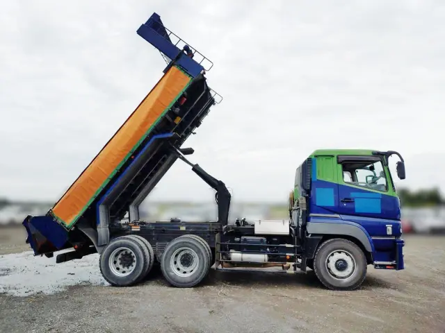 三菱 スーパーグレート QKG-FV60VX(2WD)の写真20