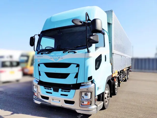 いすゞ ギガ 2PG-CYJ77CA(2WD)の写真3