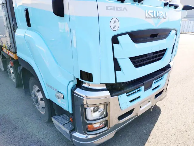 いすゞ ギガ 2PG-CYJ77CA(2WD)の写真20