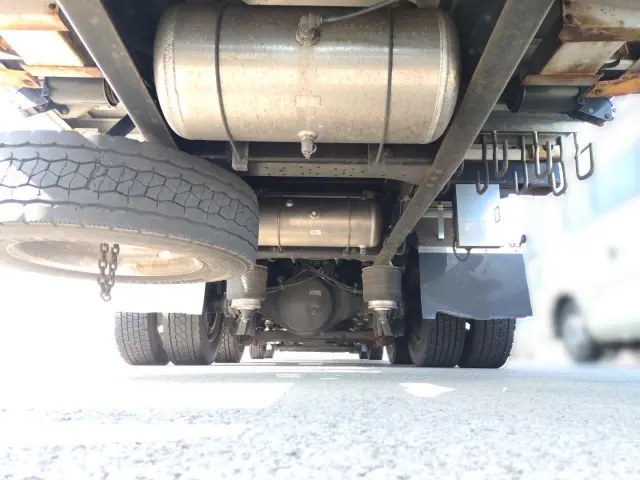 いすゞ ギガ 2PG-CYJ77CA(2WD)の写真38
