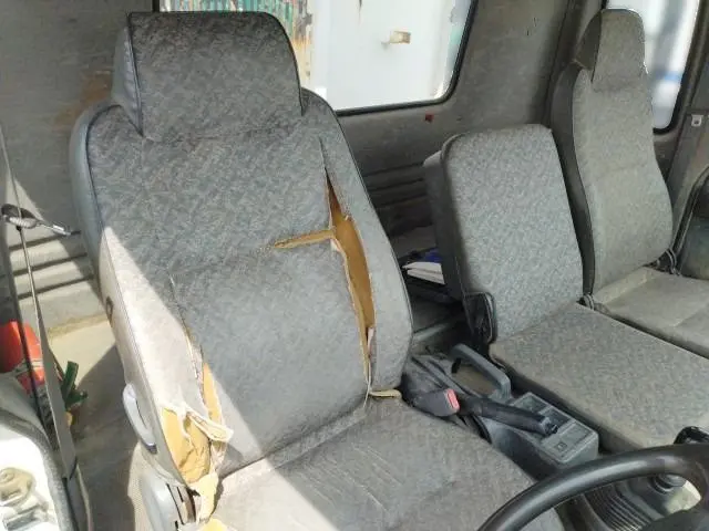 いすゞ フォワード KK-FRR35D4(2WD)の写真16