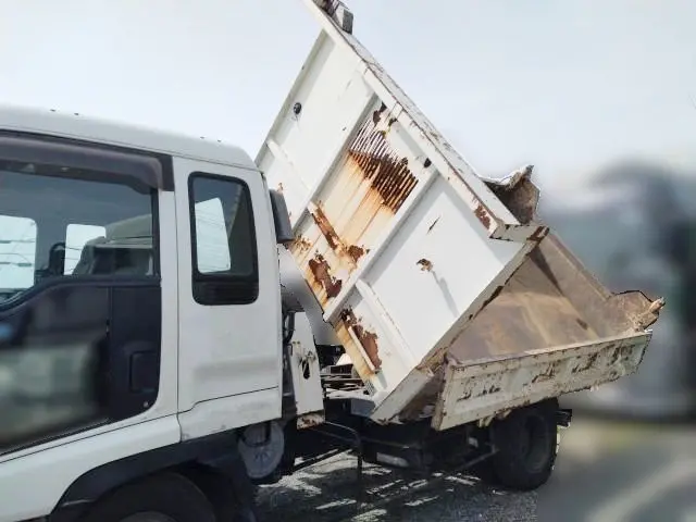 いすゞ フォワード KK-FRR35D4(2WD)の写真27