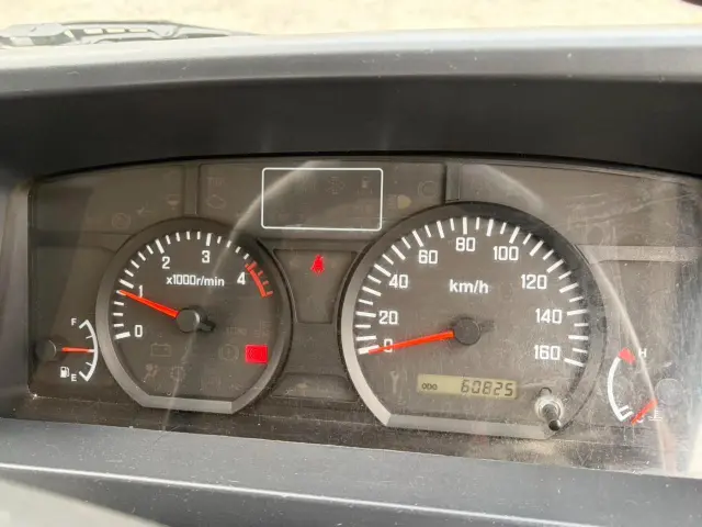 いすゞ エルフ TKG-NJR85AD(2WD)の写真14