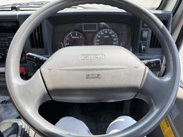 いすゞ エルフ TKG-NJR85AD(2WD)の写真15
