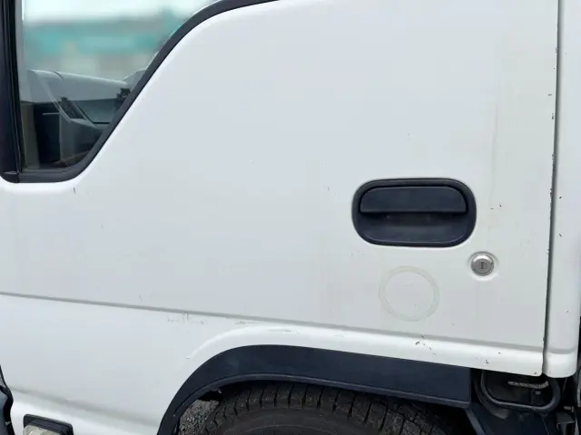 いすゞ エルフ TKG-NJR85AD(2WD)の写真20