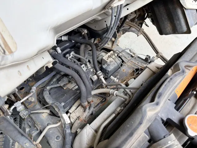 いすゞ エルフ TKG-NJR85AD(2WD)の写真41