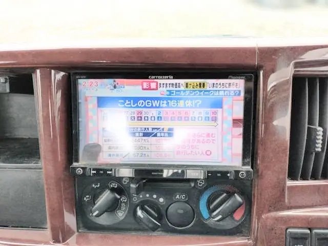 いすゞ エルフ TPG-NJR85AD(2WD)の写真10