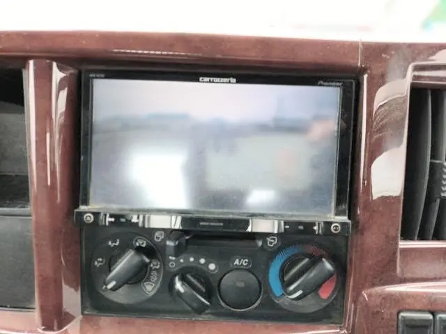 いすゞ エルフ TPG-NJR85AD(2WD)の写真11