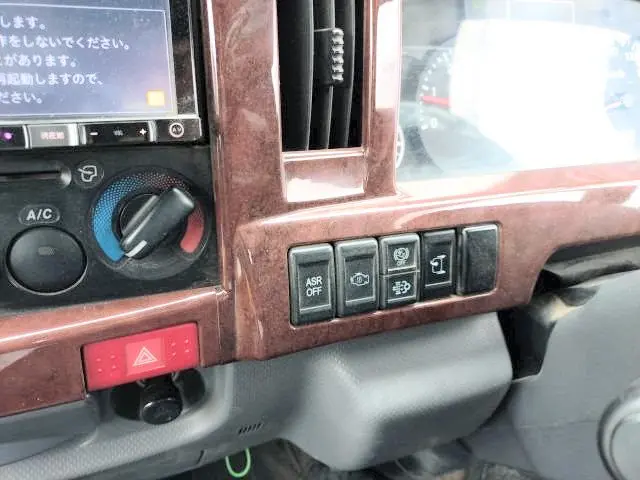 いすゞ エルフ TPG-NJR85AD(2WD)の写真13