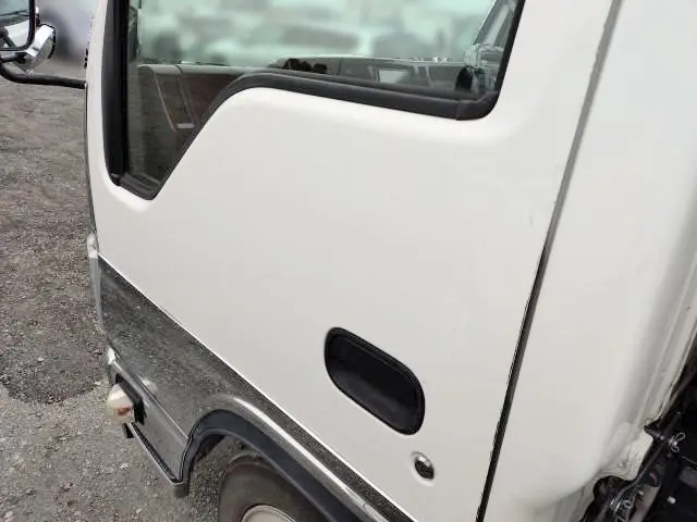 いすゞ エルフ TPG-NJR85AD(2WD)の写真20