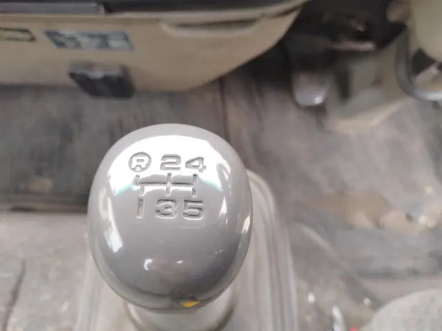 日野 デュトロ KK-XZU300E(2WD)の写真7