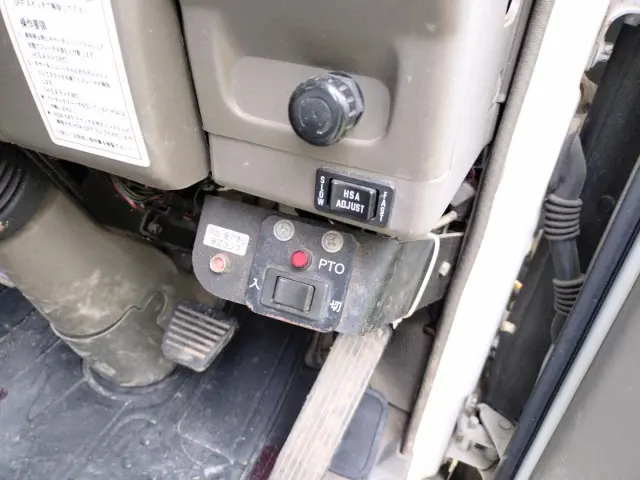 いすゞ エルフ KC-NPR70PV(2WD)の写真11