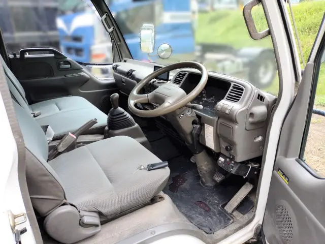 いすゞ エルフ KC-NPR70PV(2WD)の写真12