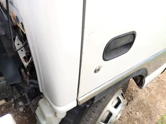いすゞ エルフ KC-NPR70PV(2WD)の写真23