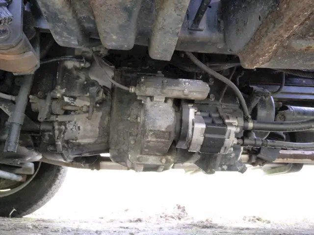 いすゞ エルフ KC-NPR70PV(2WD)の写真36
