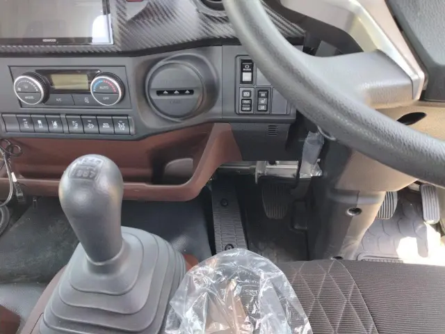 日野 レンジャー 2KG-FE2ACG(2WD)の写真9