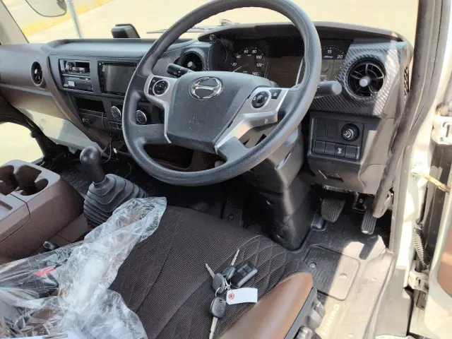 日野 レンジャー 2KG-FE2ACG(2WD)の写真15