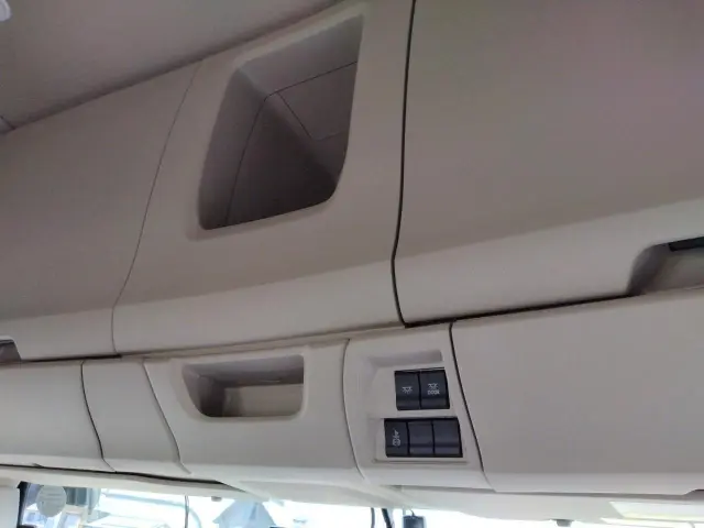 日野 レンジャー 2KG-FE2ACG(2WD)の写真17