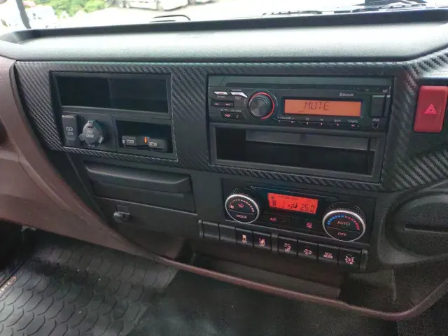 日野 レンジャー 2KG-FC2ABA(2WD)の写真6