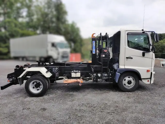 日野 レンジャー 2KG-FC2ABA(2WD)の写真15
