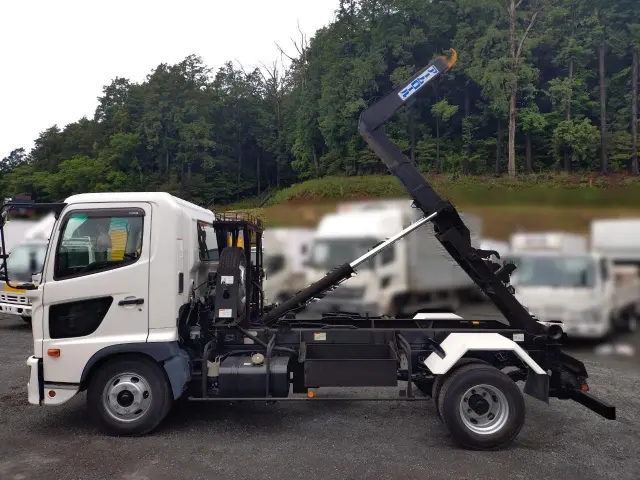 日野 レンジャー 2KG-FC2ABA(2WD)の写真17