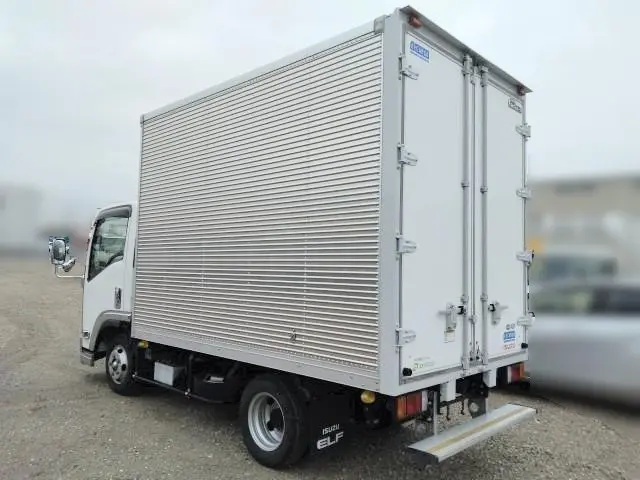 いすゞ エルフ 2RG-NLR88AN(2WD)の写真6