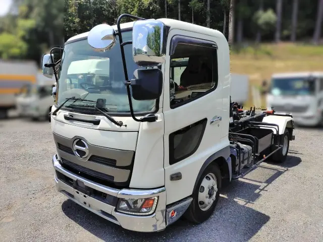 日野 レンジャー 2KG-FC2ABA(2WD)の写真1