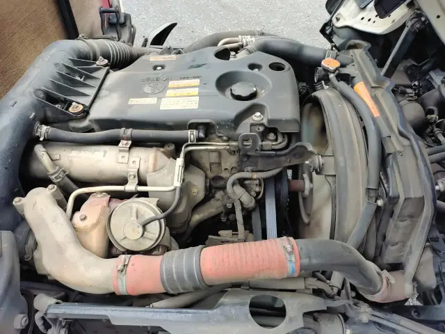 いすゞ エルフ BKG-NKR85A(2WD)の写真27