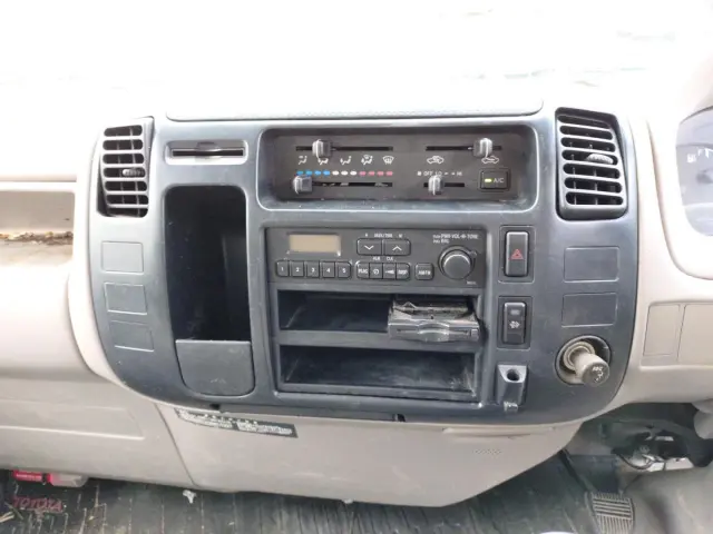 トヨタ ダイナ PB-XZU336(2WD)の写真7