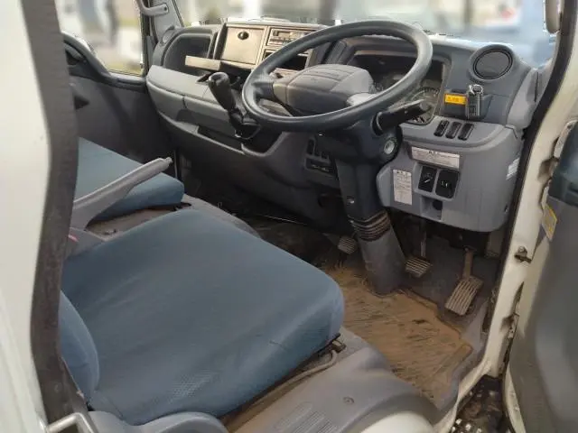 三菱 キャンター TKG-FEA50(2WD)の写真14
