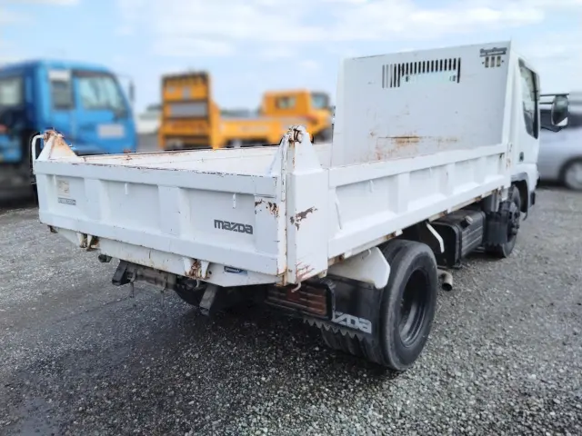 マツダ タイタン KK-WH65D(2WD)の写真4
