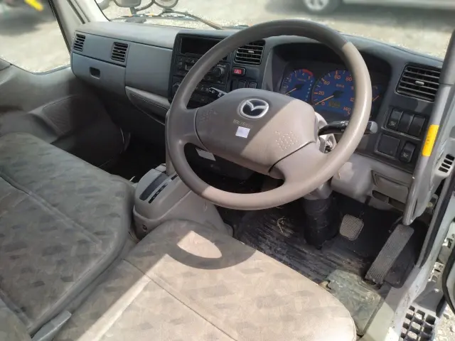 マツダ タイタン KK-WH65D(2WD)の写真14