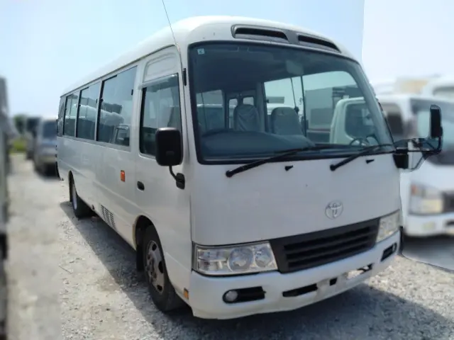 トヨタ コースター PDG-XZB50(2WD)の写真2
